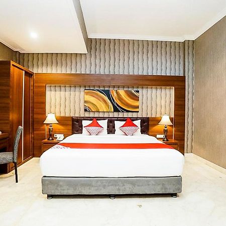Oyo 289 Hotel Dalwa Syariah Пасуруан Экстерьер фото