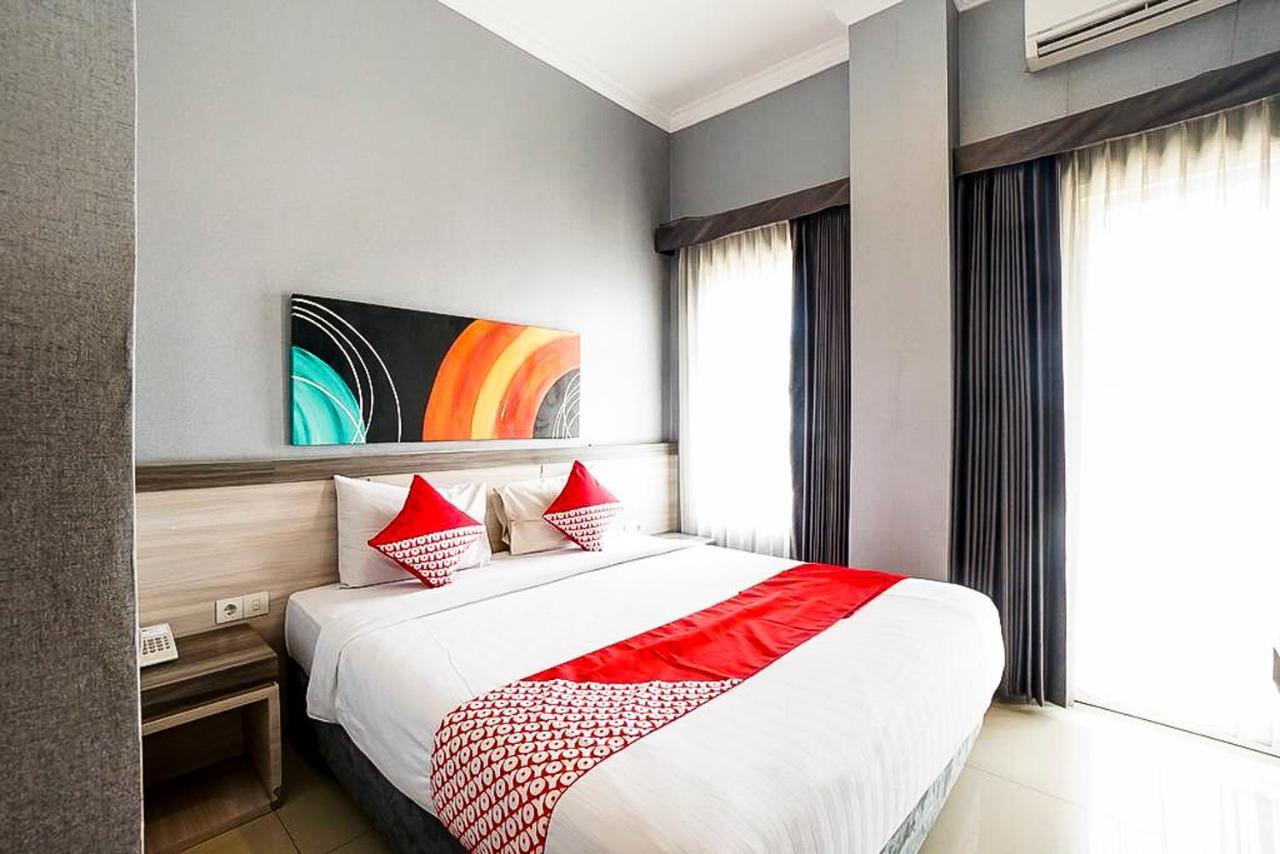 Oyo 289 Hotel Dalwa Syariah Пасуруан Экстерьер фото
